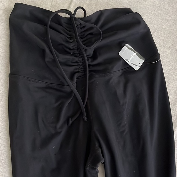 Ruched leggings by year of ours - Picture 3 of 5